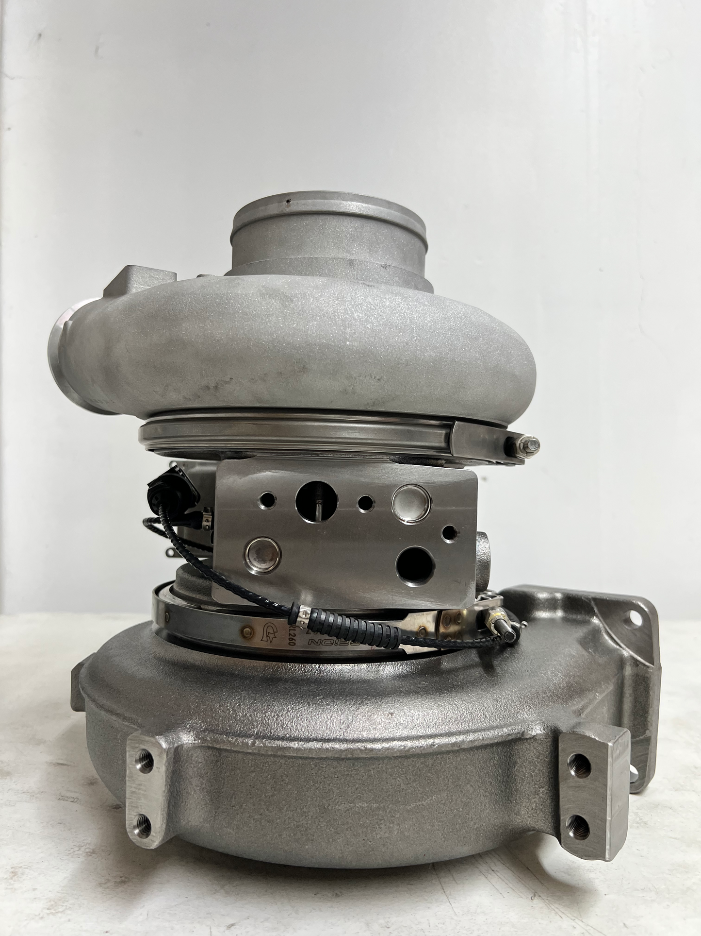 2842125 Paccar MX13 EPA10 HE531 VGT Remanufactured Turbocharger