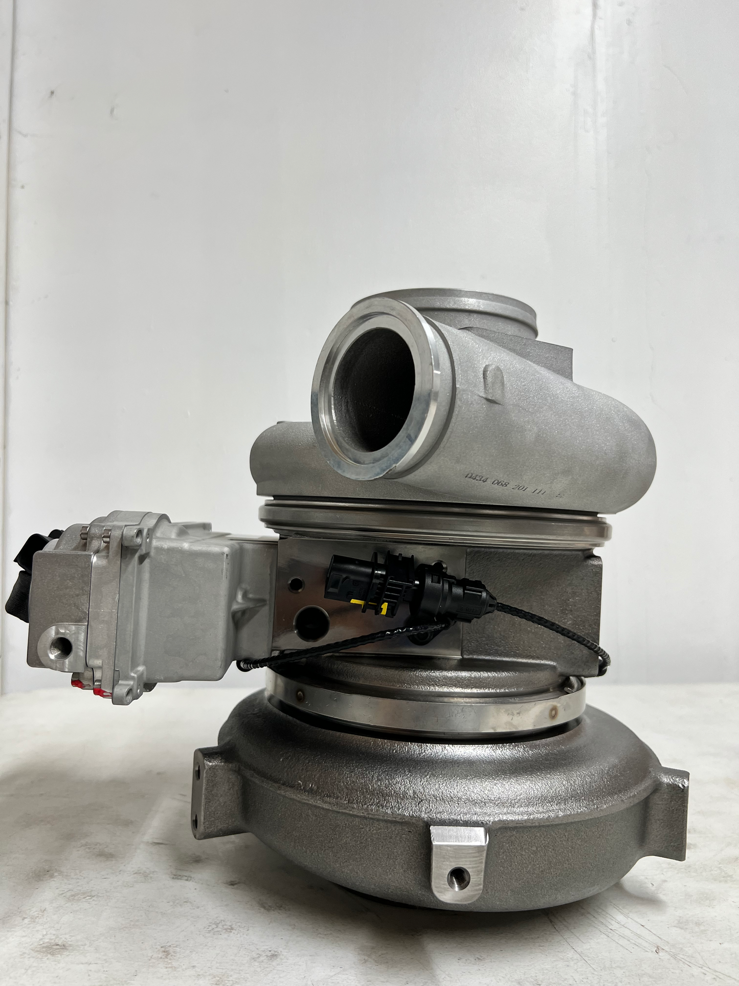 2842125 Paccar MX13 EPA10 HE531 VGT Remanufactured Turbocharger